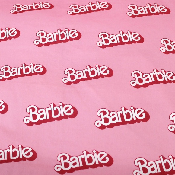 LAST ONE Barbie Ruffle Duvet Cover Set Bed Set w/ Shams Bedding licensed product - Picture 5 of 11